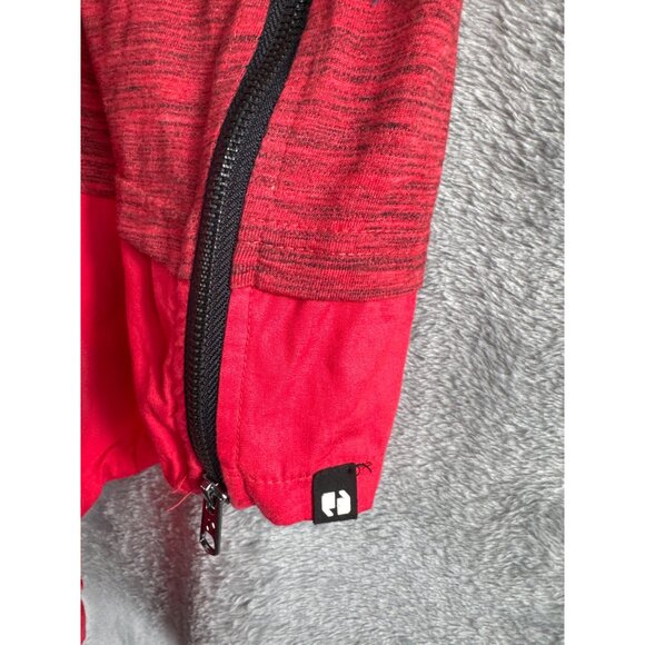 Red Heathered Short Sleeve Cowl Neck Drawstring Casual Top With Asymmetrical Hem - Picture 11 of 11